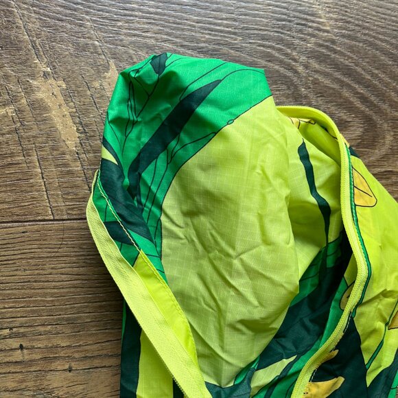 ||*Rare*|| BAGGU | Medium 3D Zip | Yellow Lily | San Simeon Collection || EUC - Picture 5 of 10